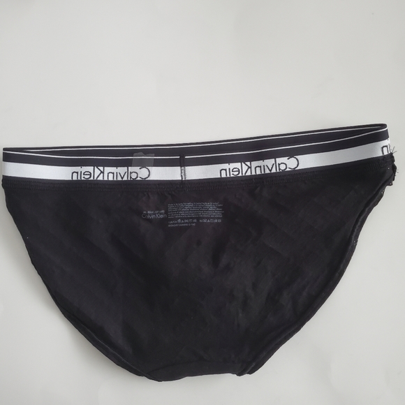 Calvin Klein Bralette & Bikini Set, Black, Medium - Picture 4 of 9